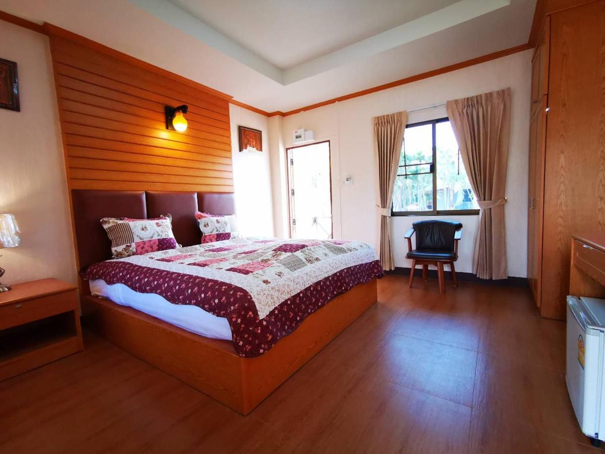Rs Phong Riverside Resort Кхонкен Екстер'єр фото
