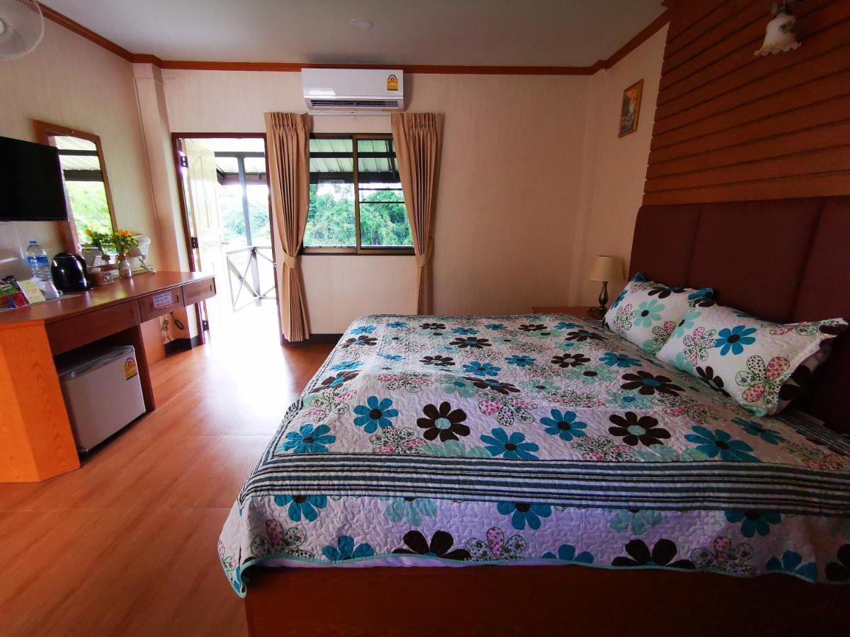 Rs Phong Riverside Resort Кхонкен Екстер'єр фото