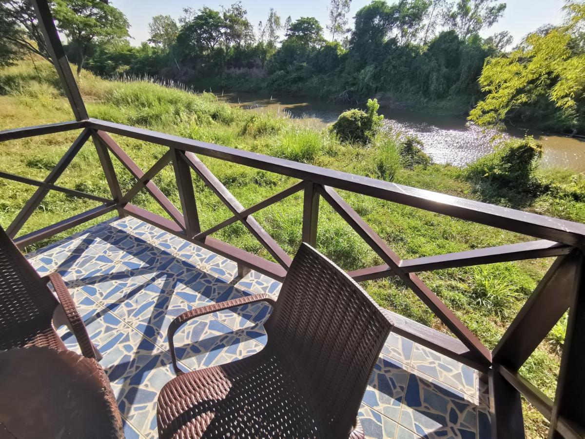 Rs Phong Riverside Resort Кхонкен Екстер'єр фото